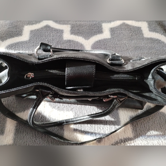 Michael Kors, Signature MK Logo Hamilton Tote - Picture 7 of 16